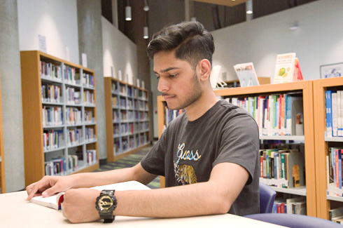/alexander-college-student-psychology-studying.jpg