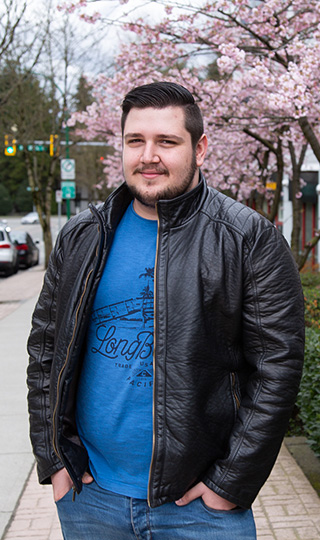 associate-of-arts-economics-student-dennis.jpg
