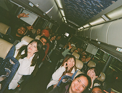 bus group photo