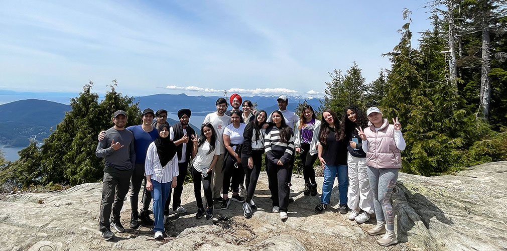 group photo at Eagle Bluffs